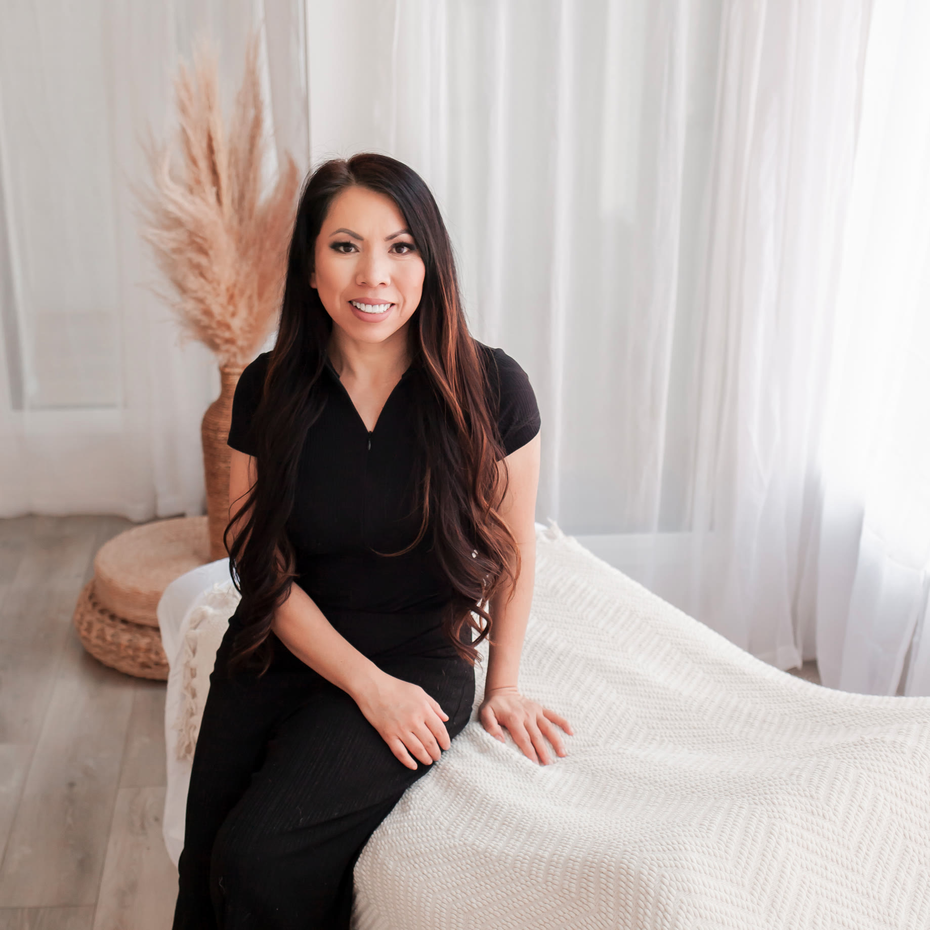 Vanna Hoang, All Bottled Up Massage & Wellness